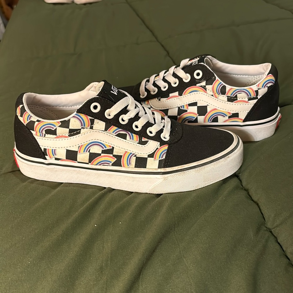 Vans Ward skate sneakers Size 7 never worn